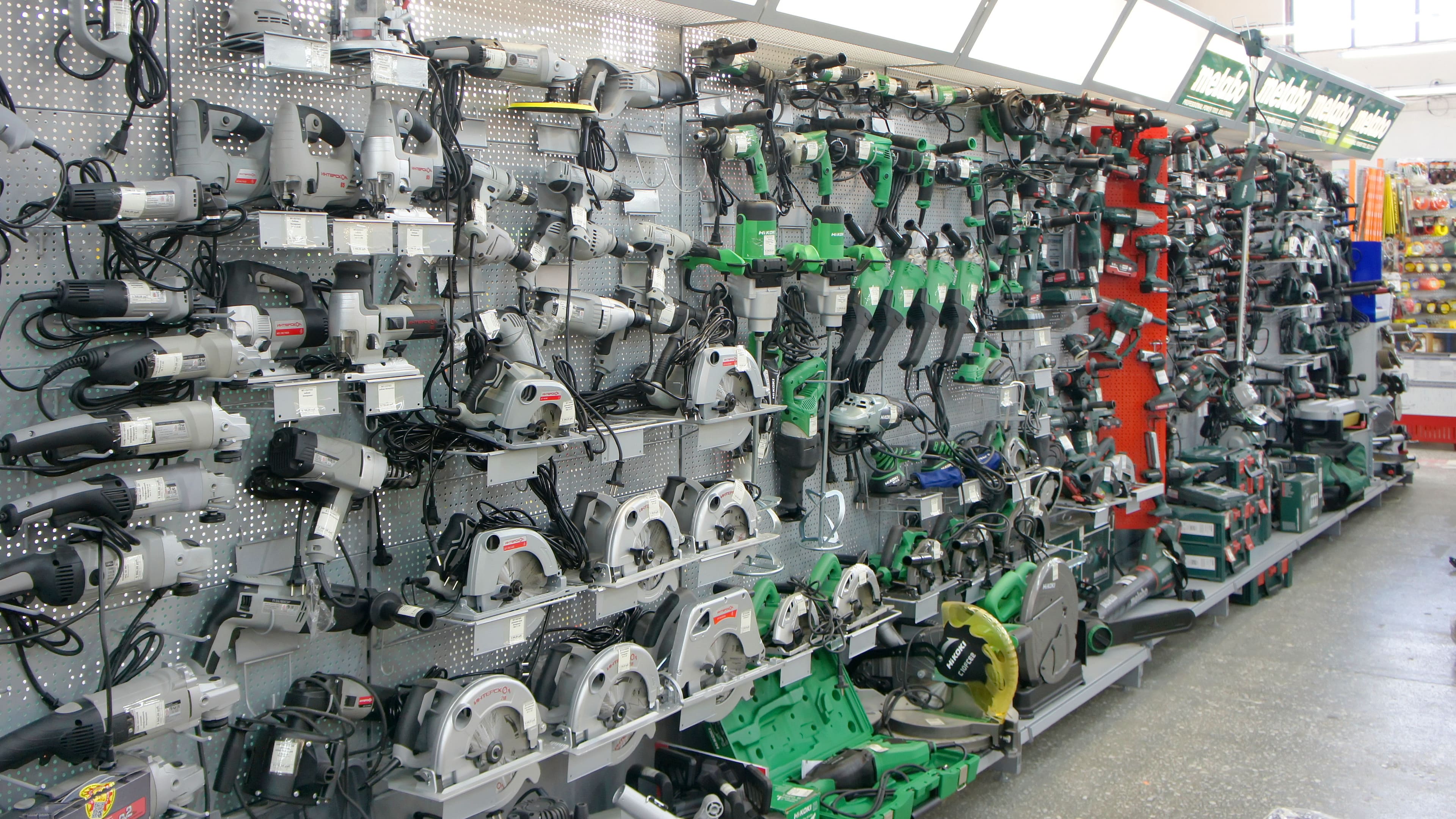 «АВК-Инструмент» – торговая сеть магазинов электро- и бензоинструмента, пневматического и компрессорного оборудования, садово-огородной техники и инвентаря в Ангарске.